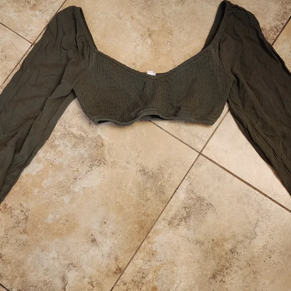 Garage Olive Green Off-Shoulder Ribbed Cropped Top - Picture 3 of 3